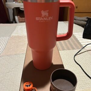 Stanley Coral Travel Mug with Handle